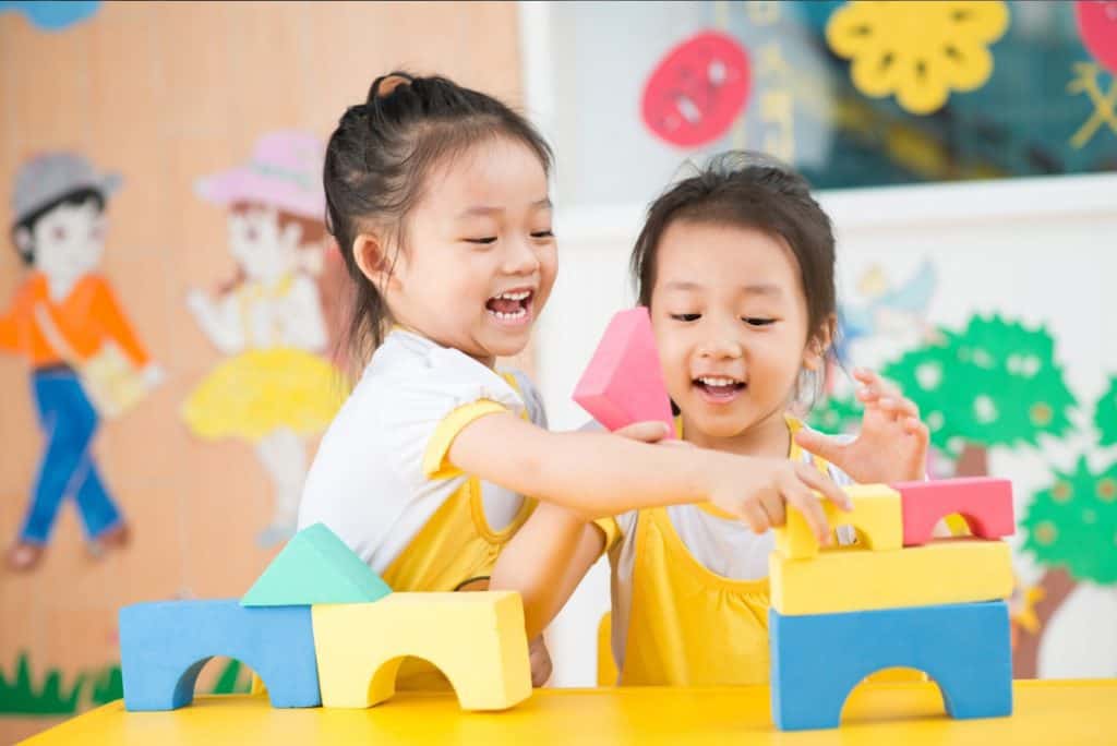tu duy tre mam non 02