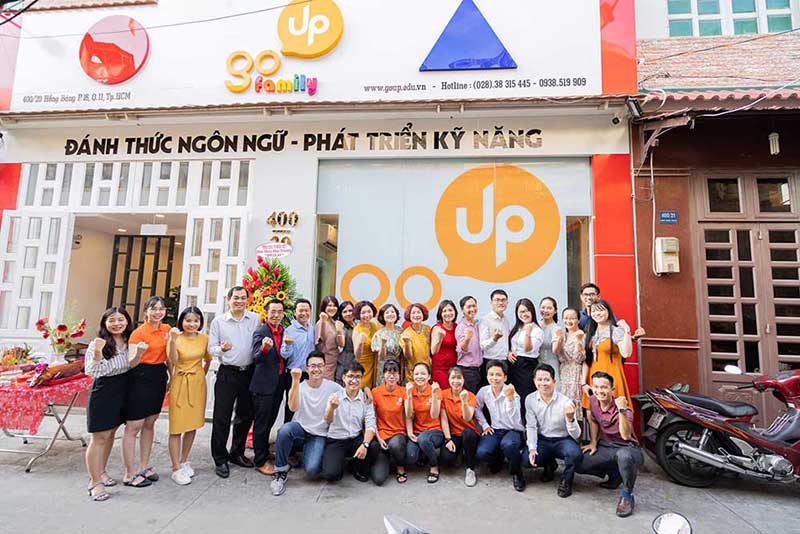 khai truong goup q11 01