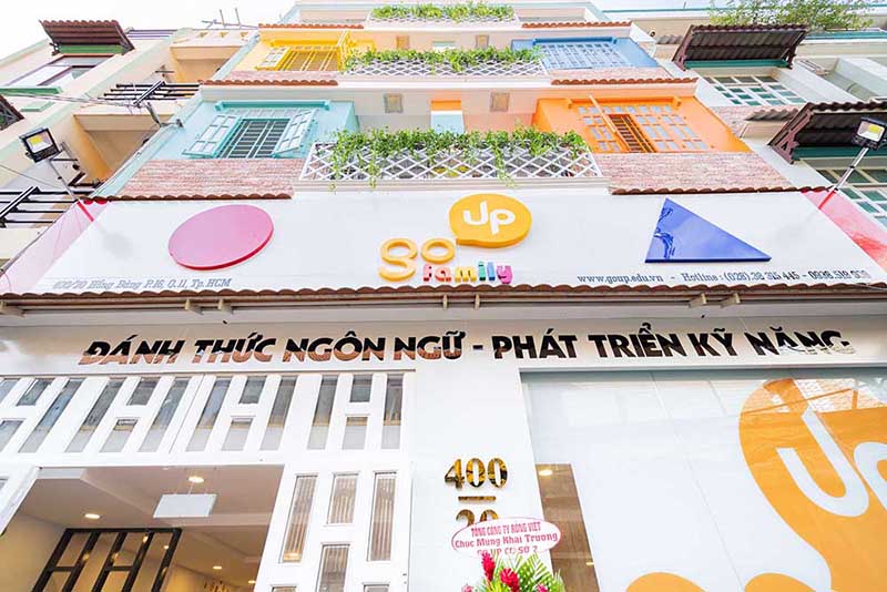 khai truong goup q11 01