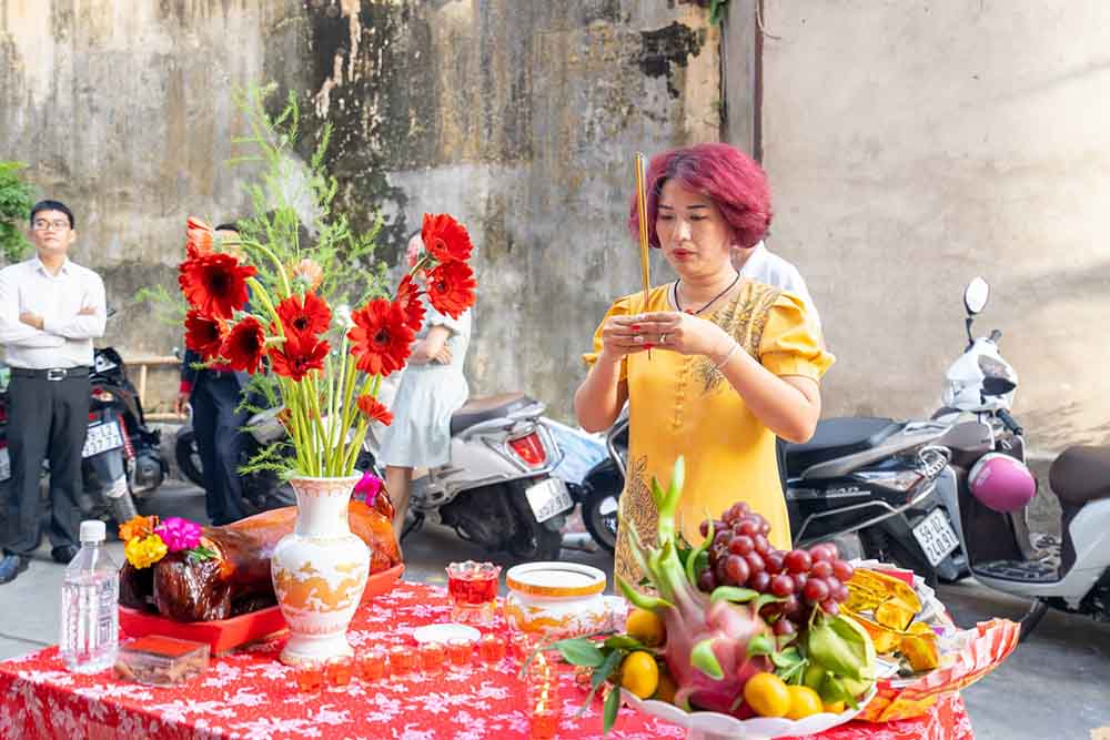 khai truong goup q11 01